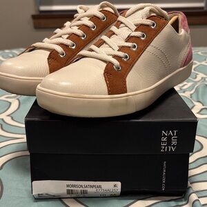 Naturalizer Morrison Women's Cream and Tan Sneakers